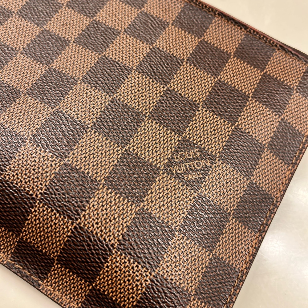 Louis Vuitton Damier Ebene Pochette